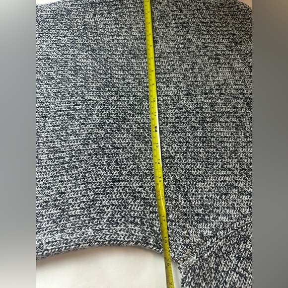 Brand: Abercrombie, Size: S, Knitted Sweater, Black and White Color - Picture 9 of 14
